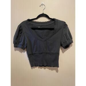 Arie black short sleeve babydoll cropped v-neck Y2K top size medium NWT